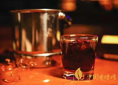 可樂桶是什么酒 非?；鸨目蓸吠罢{(diào)配方法介紹