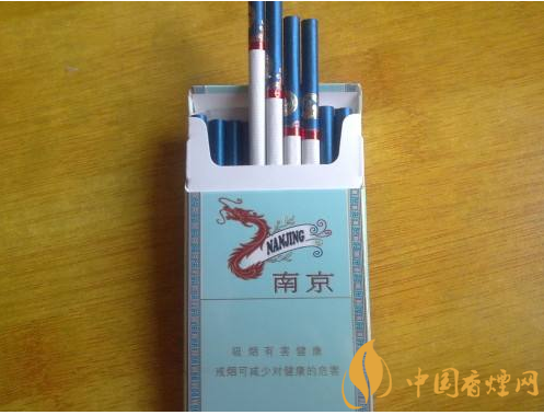 過年待客買什么香煙好，中華撐場面軟云看內(nèi)在