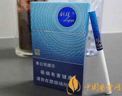 利群休閑系第一款細(xì)支高價煙僅僅是官方報(bào)價就達(dá)到了100元一包！