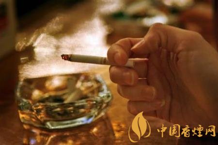10年煙民對于吸煙的看法 吸煙和控?zé)熞硇灾笇?dǎo)！